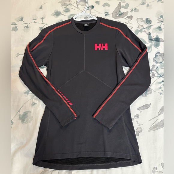 Helly Hanson women’s workout top. Medium. Excellent condition. - Picture 1 of 4